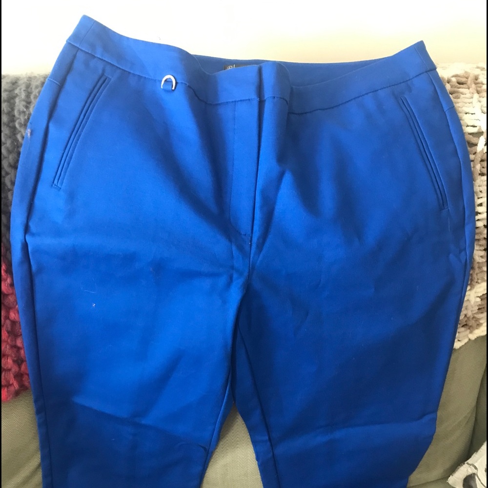 Ladies crop pants